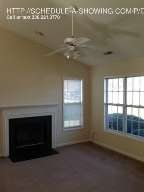 1704 11th St - Photo 2 of 7