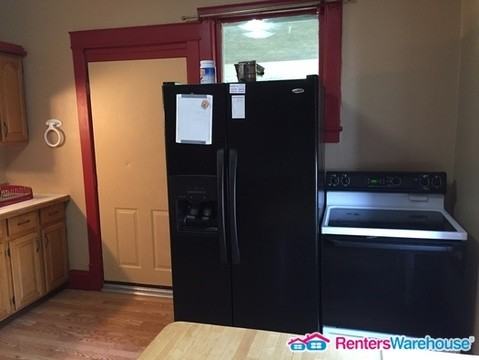 422 9th Ave N - Photo 3 of 20