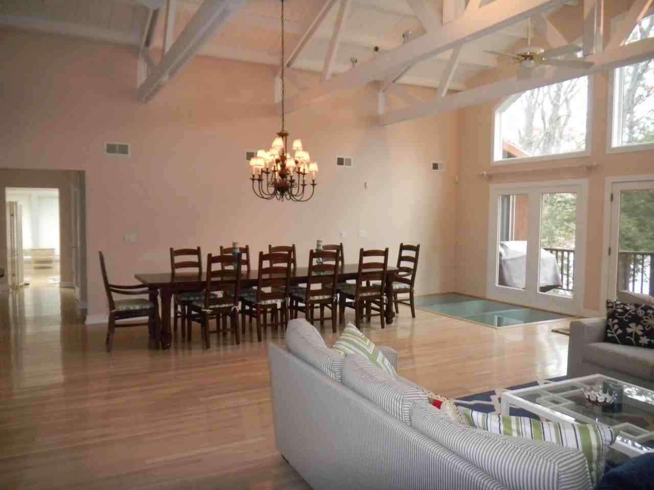 209 W Hyerdale Dr - Photo 2 of 18