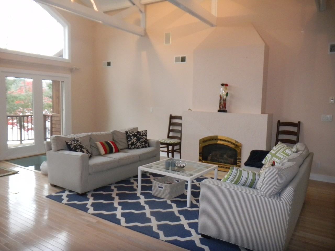 209 W Hyerdale Dr - Photo 3 of 18