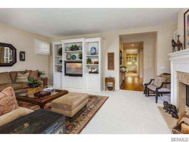 6 Sawgrass Dr - Photo 3 of 9