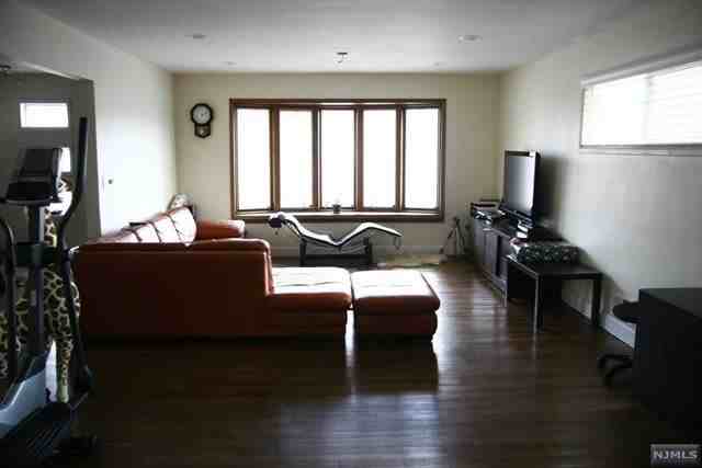 14 Skyline Dr - Photo 3 of 16