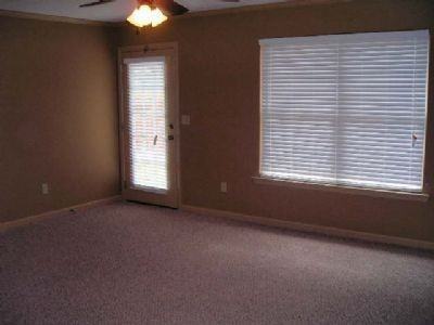 7421 Huntland Dr - Photo 2 of 4