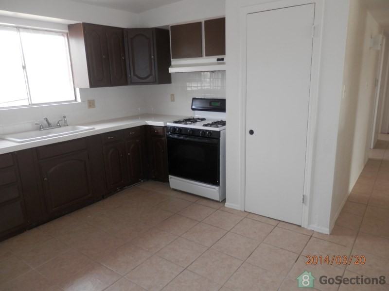 10444 Sigma St - Photo 2 of 14