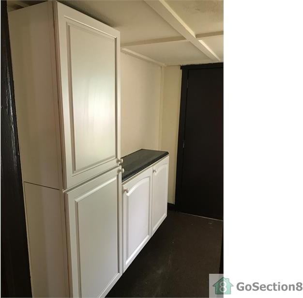 214 Wilcox St - Photo 3 of 14