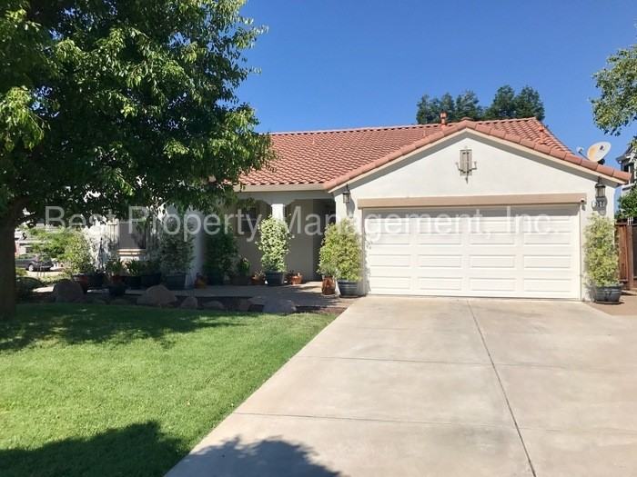 334 W Country Club Dr - Photo 2 of 18