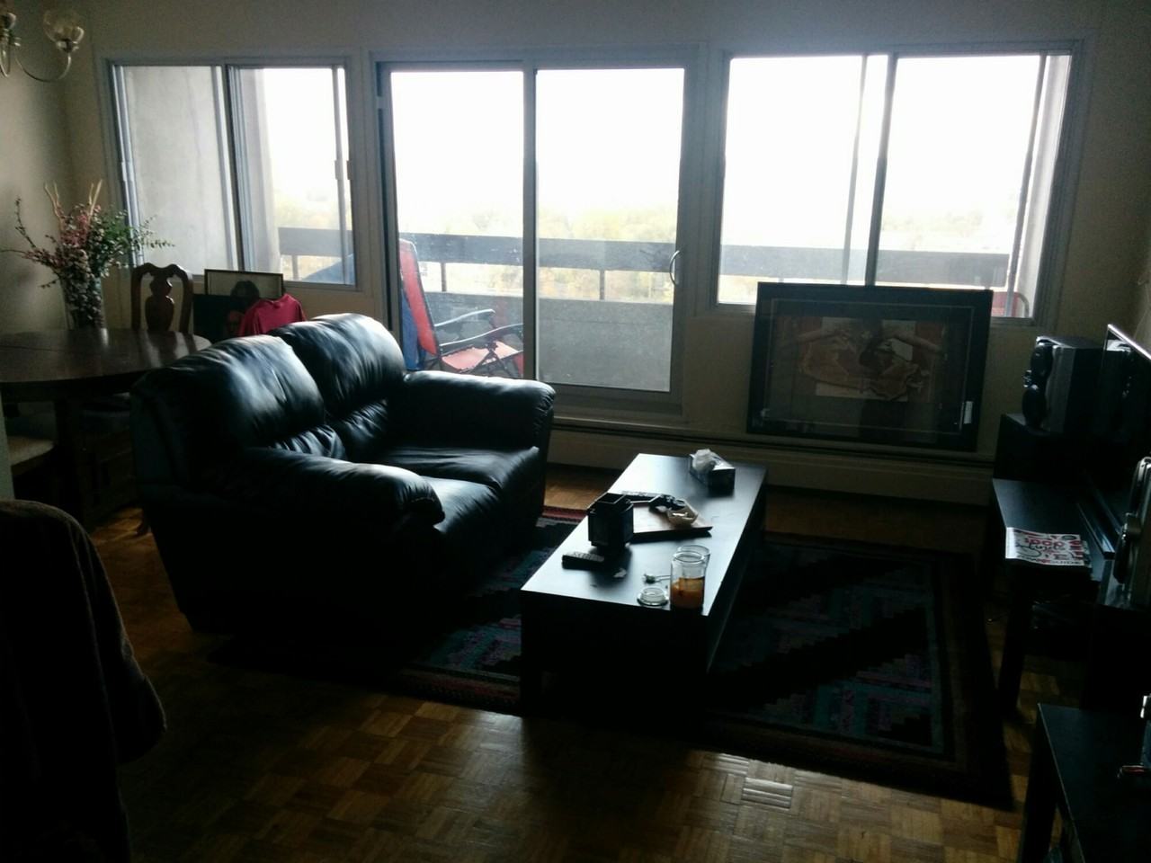 450 Daly Avenue - Photo 2 of 10