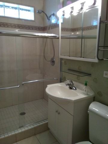 9430 S Springfield Ave #2 - Photo 3 of 8