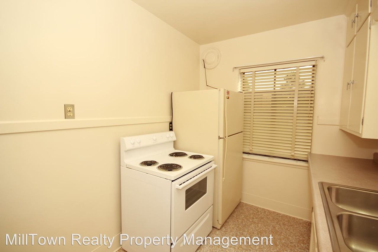 333 W Hayes St - Photo 3 of 22