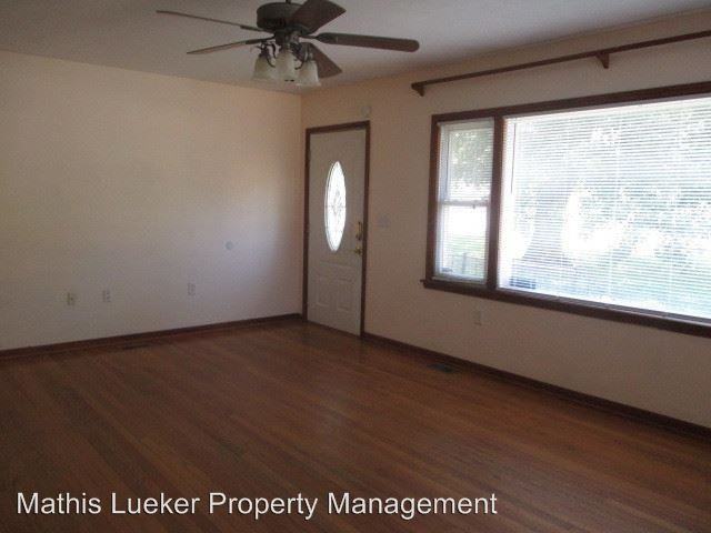 226 16th St - Photo 3 of 12