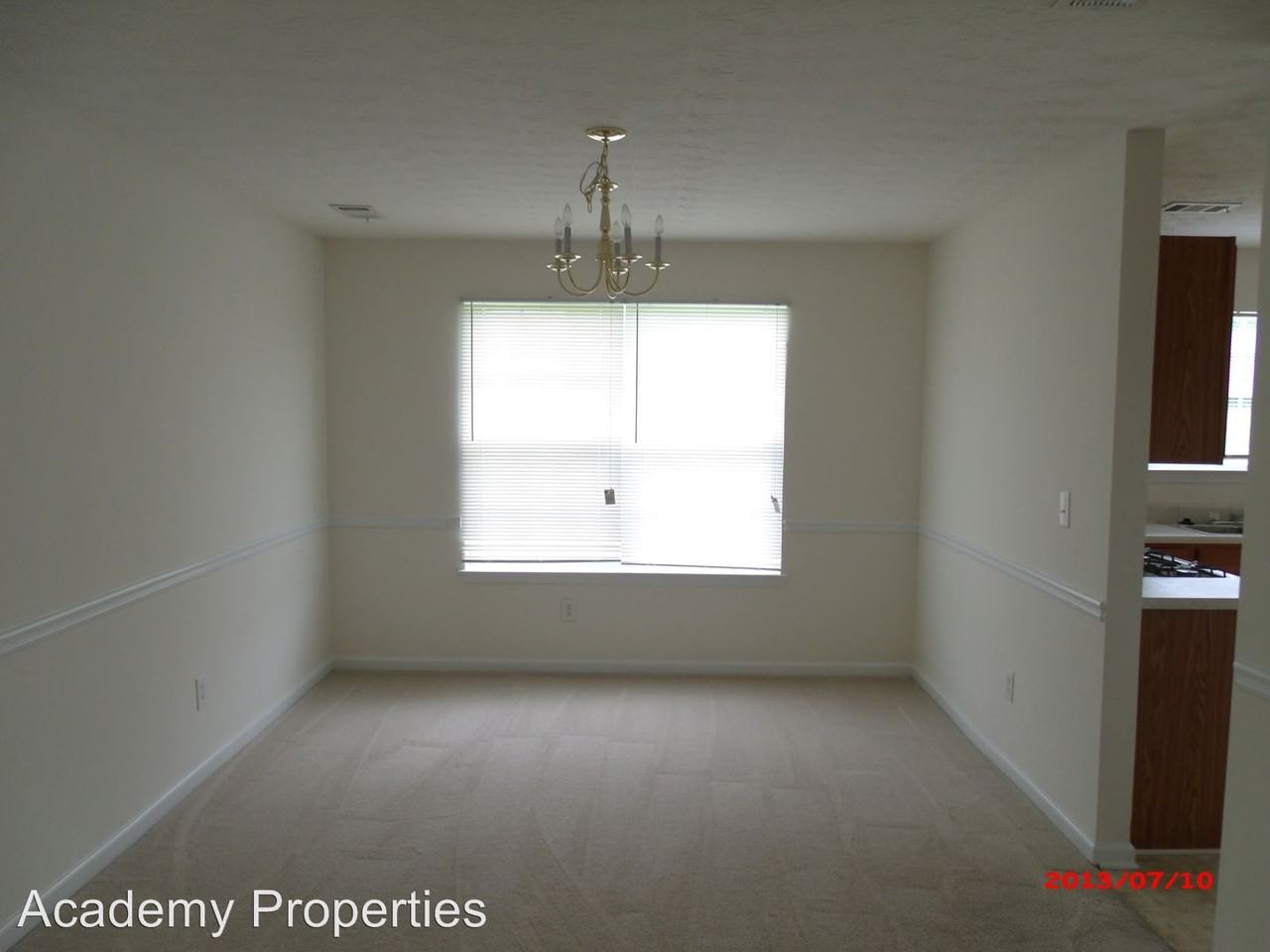 1104 Werre Way - Photo 2 of 7