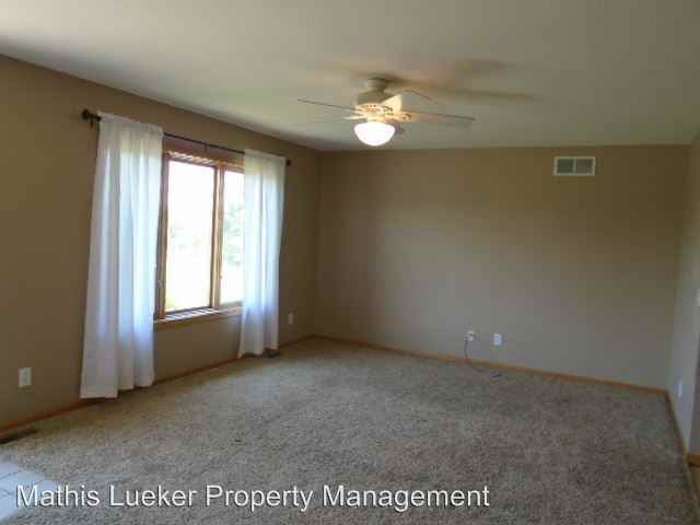 2810 Mockingbird Rd - Photo 3 of 29