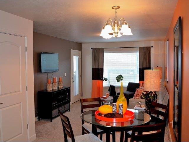 Meadowbrook Station - Photo 3 of 24