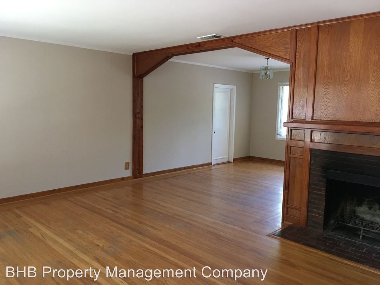 1228 Forrestal Ave - Photo 3 of 14