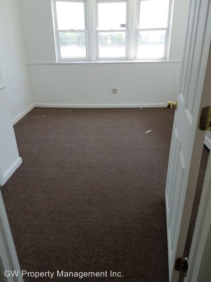 6412 N 5th St - Photo 3 of 6