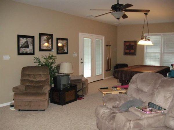 263 Richland Rd - Photo 3 of 16