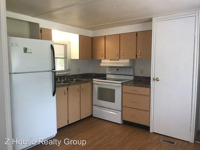 16122 Morris Dr - Photo 2 of 9