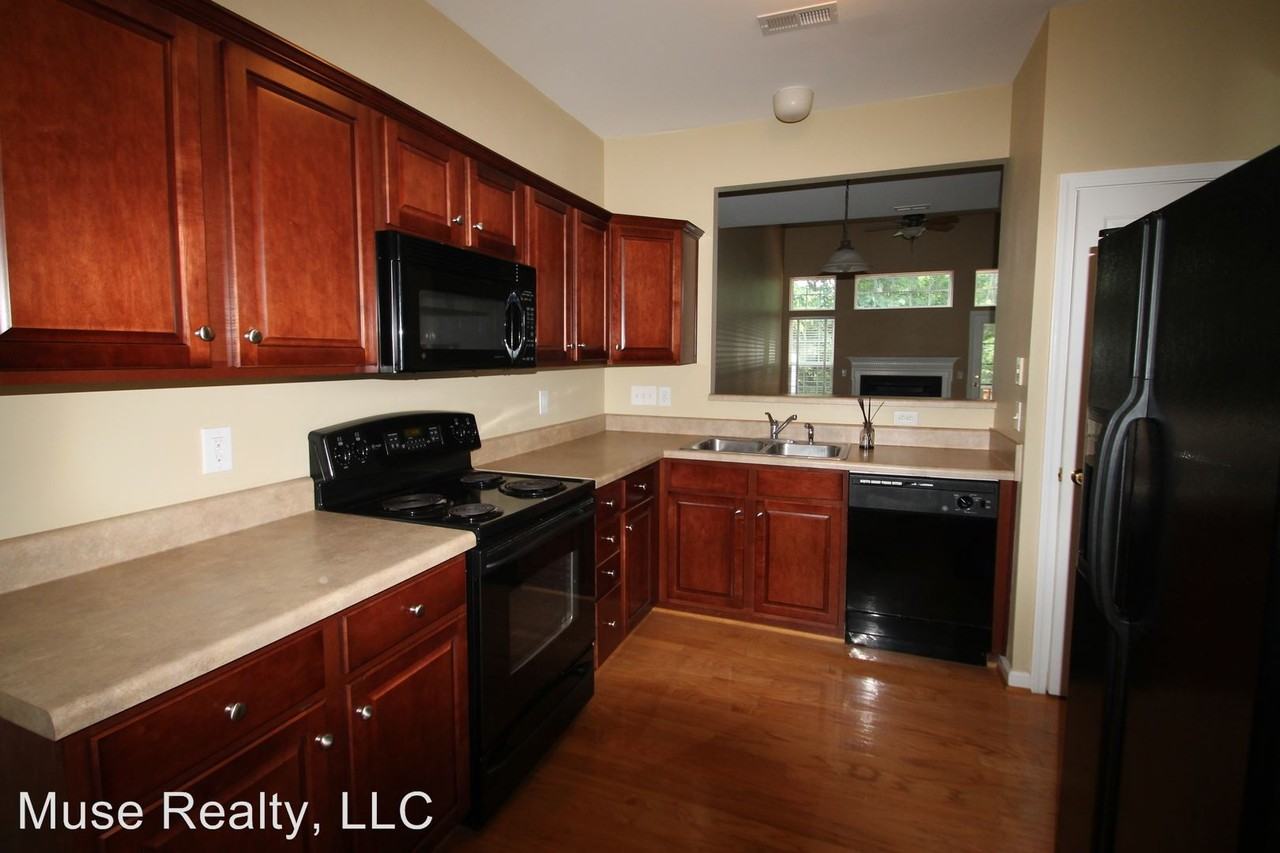 146 Hightide Dr - Photo 2 of 11