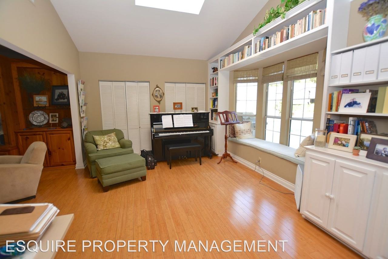 3104 Charlotte St - Photo 3 of 23