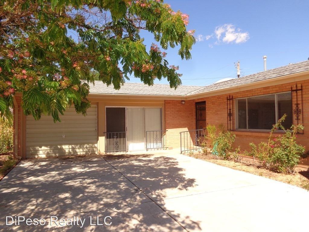 1207 E Flynn Jans Ct - Photo 3 of 18