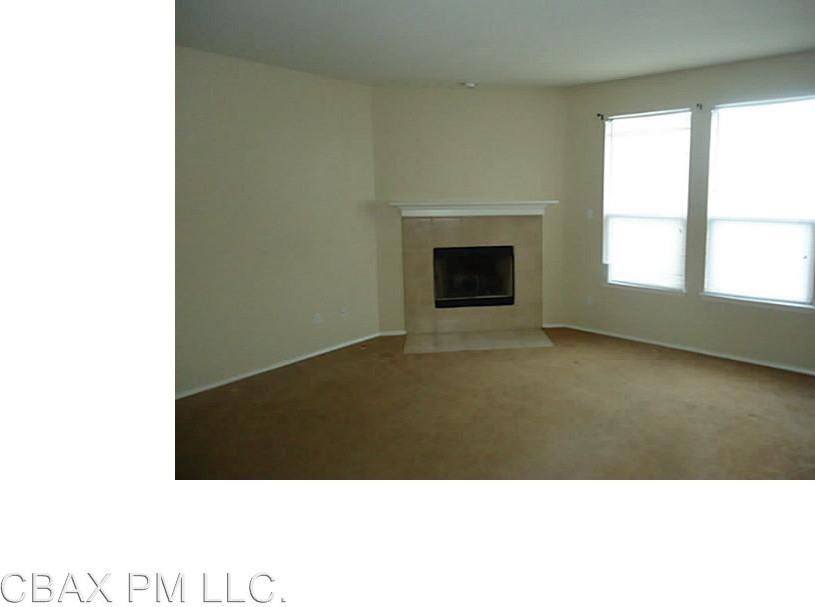 1325 Kentucky Ave - Photo 2 of 4