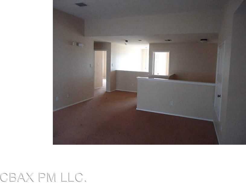 1325 Kentucky Ave - Photo 3 of 4