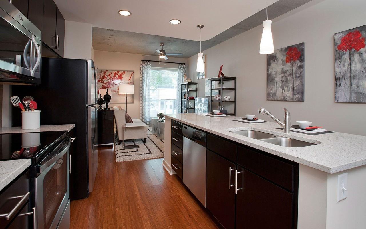 77 12th St NE - Photo 2 of 9