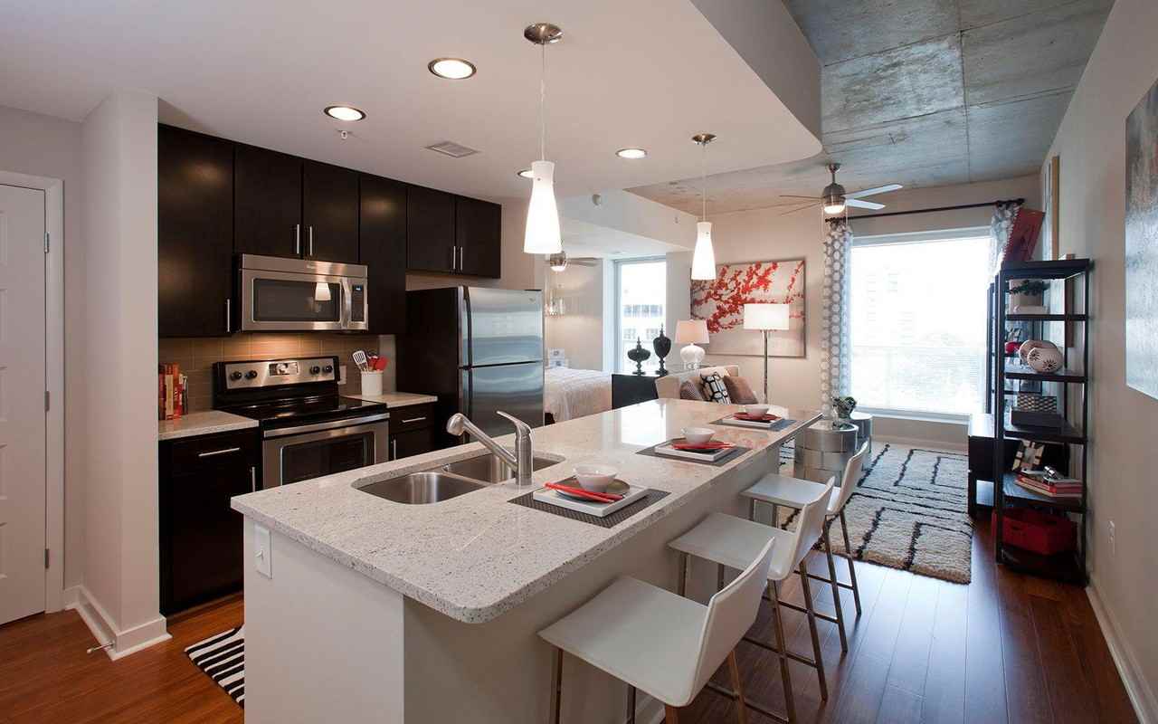 77 12th St NE - Photo 3 of 9