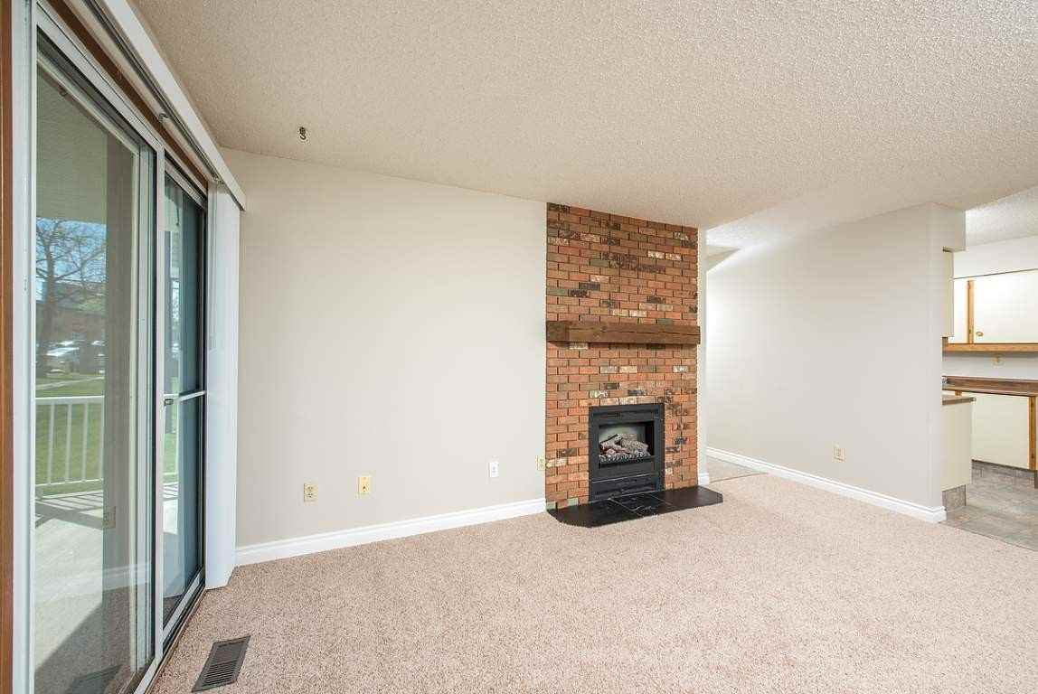 Parkview Manor - Photo 2 of 18