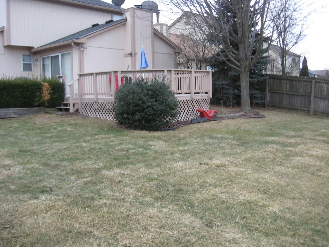 2474 Wenona Dr - Photo 2 of 19