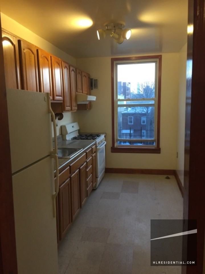 23-50 31st Ave 3 - Photo 2 of 13