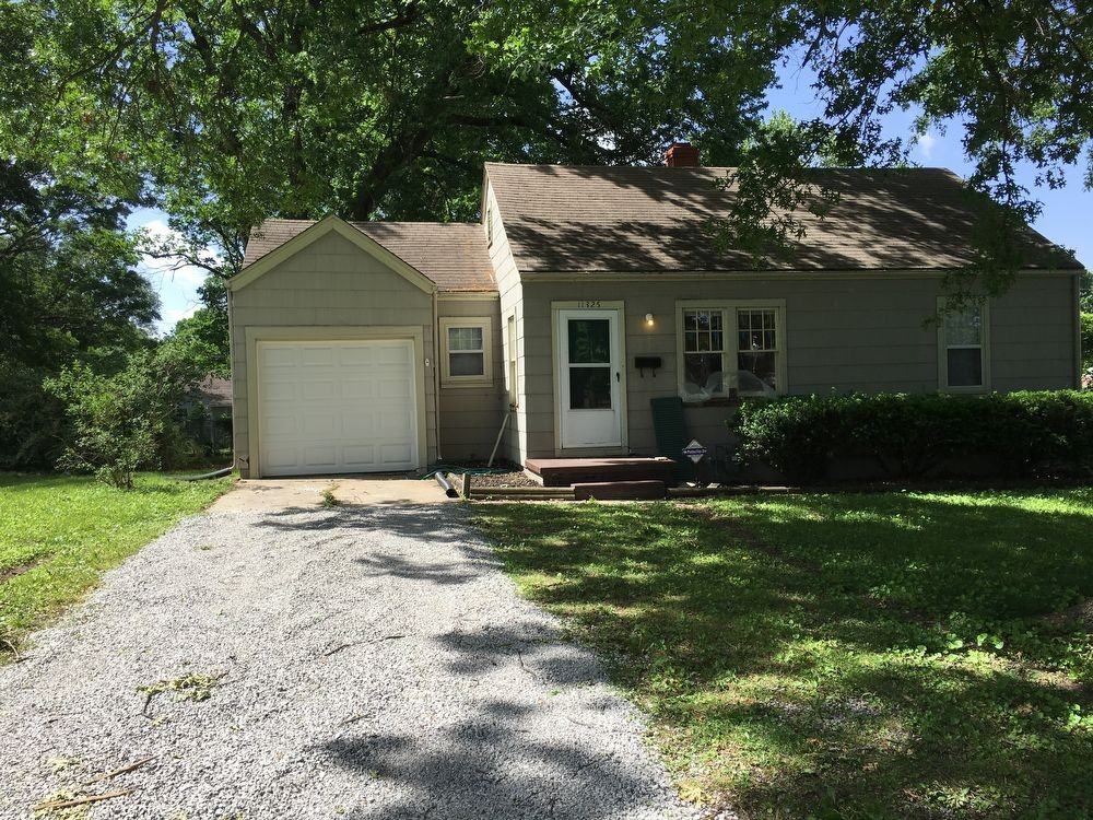 11325 E 39 Terrace S - Photo 3 of 11