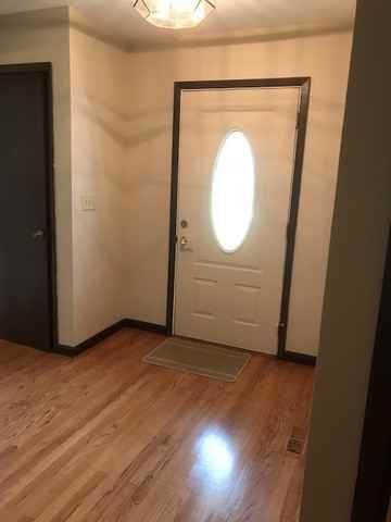 571 Springdale Dr - Photo 2 of 27
