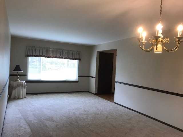 571 Springdale Dr - Photo 3 of 27