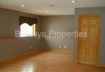 4702 Blanding Ct - Photo 3 of 6