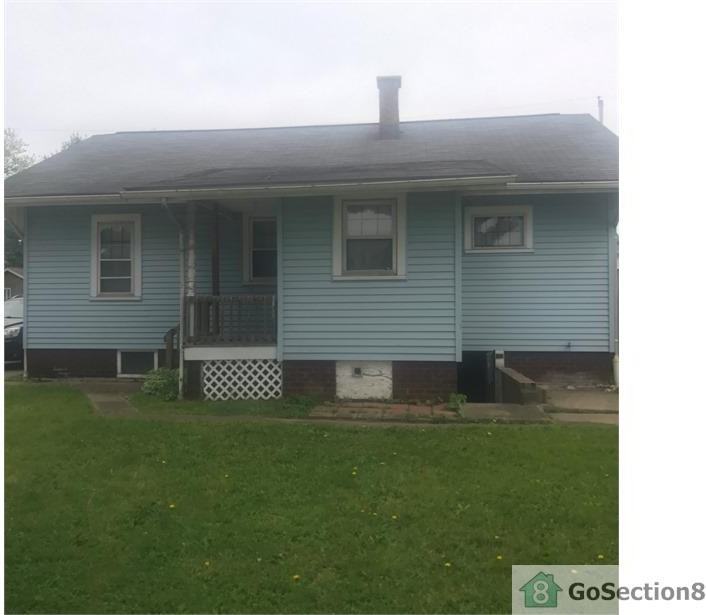 2517 Baldwin Ave NE - Photo 2 of 2