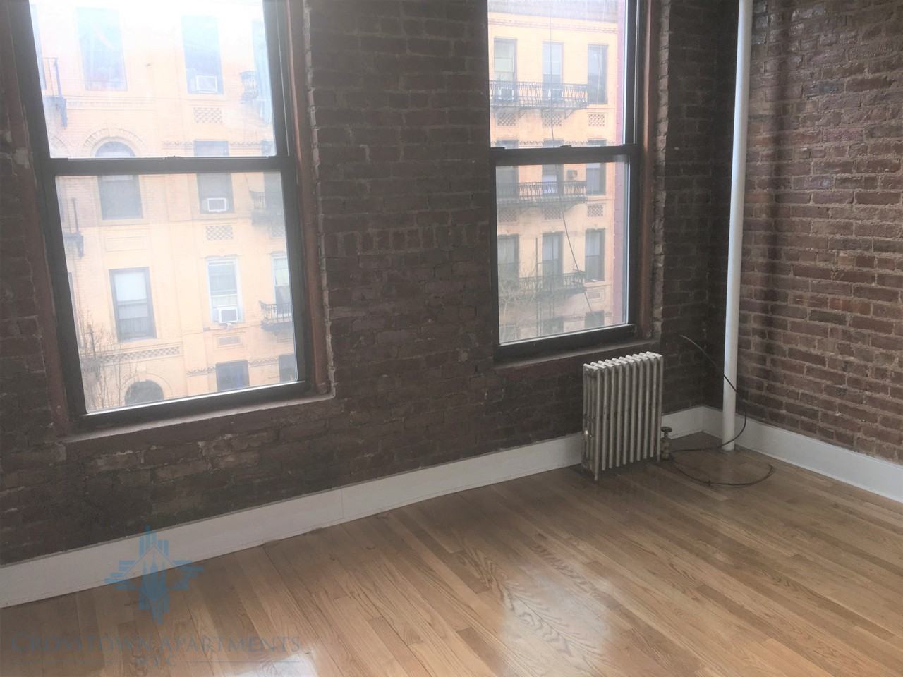 3rd Ave & E 89th St #4wsag