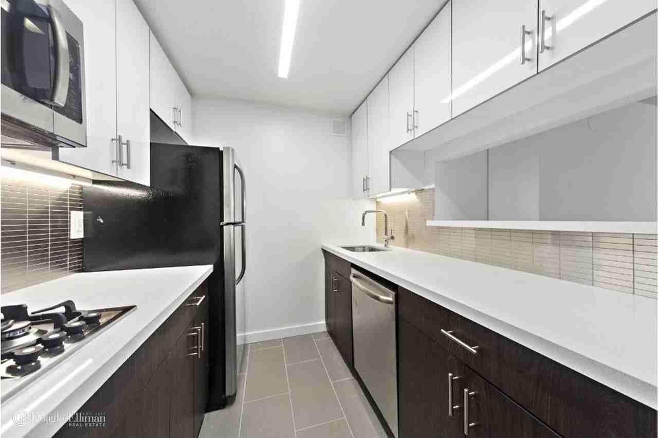 Lexington Avenue & 31 #9F