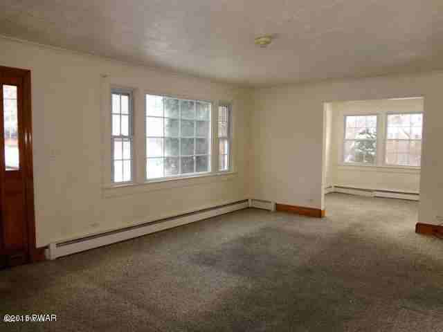 261 S Sterling Rd - Photo 2 of 12