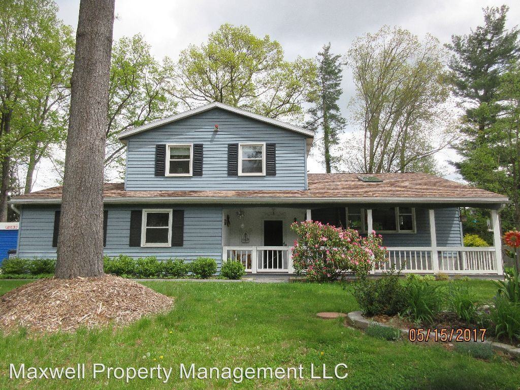 44 Huntwood Dr - Photo 2 of 13