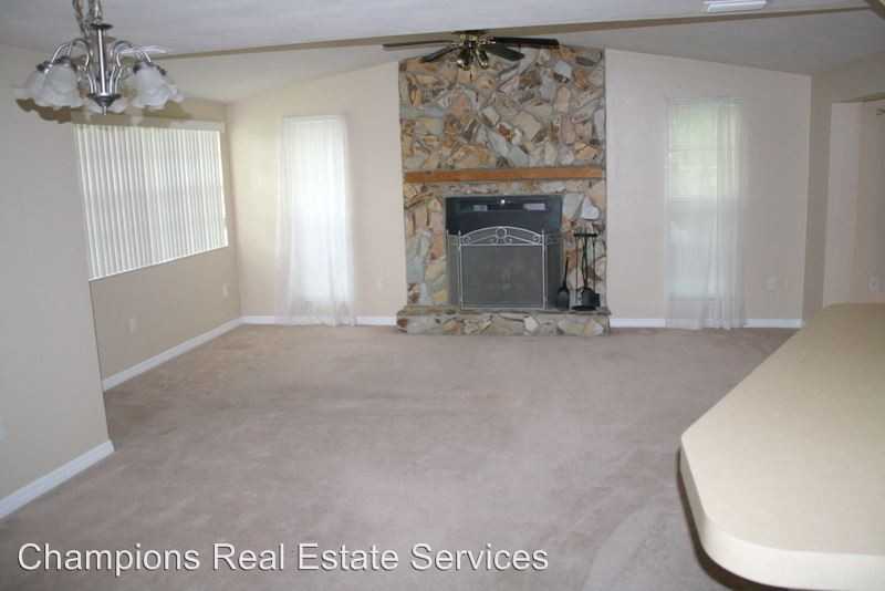 4339 Woodtrail Blvd - Photo 3 of 15