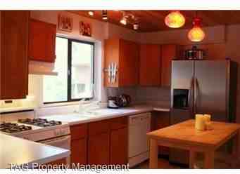 2626 Evergreen Point Rd - Photo 2 of 3