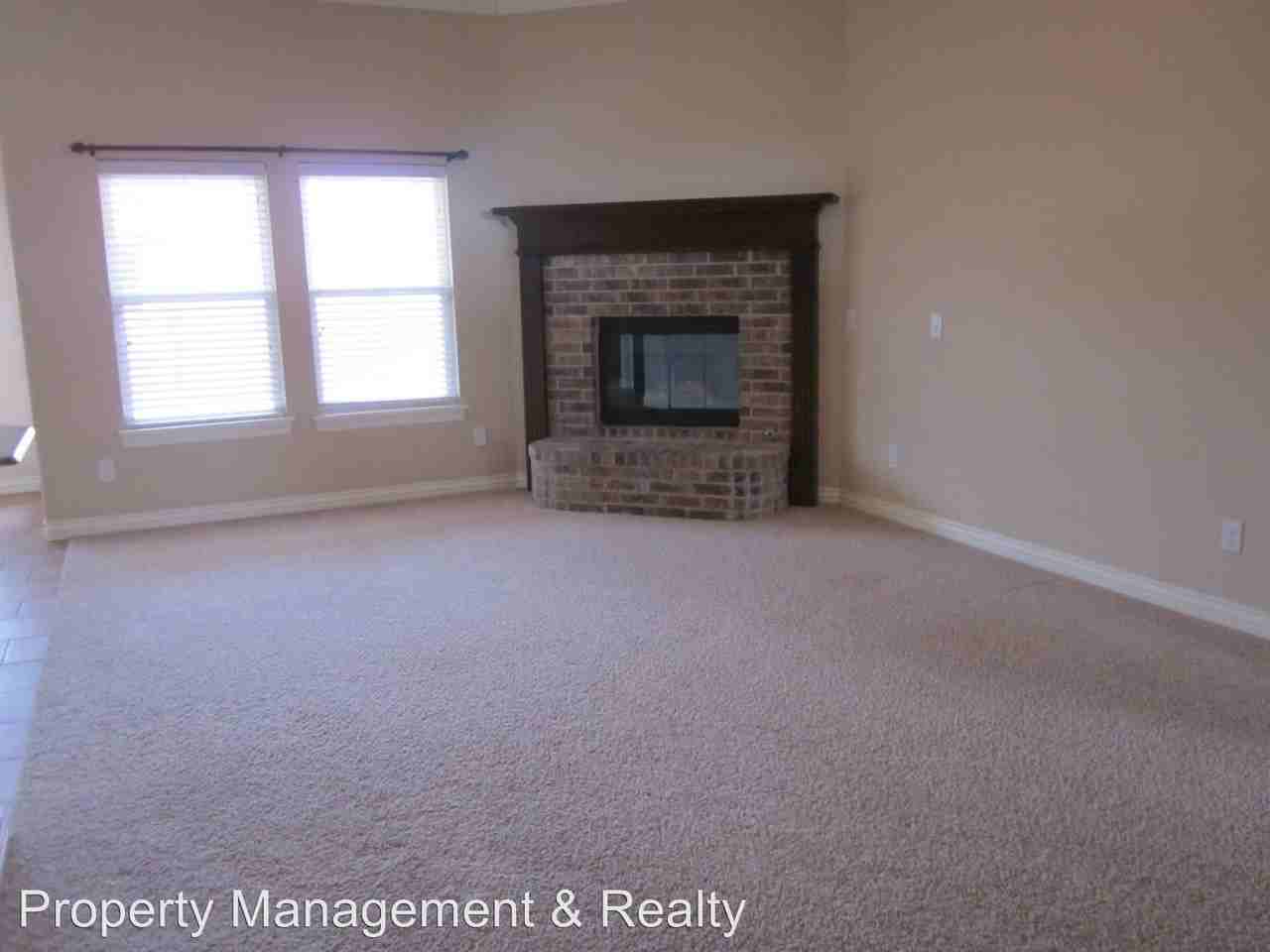 2717 NW 172nd St - Photo 3 of 9