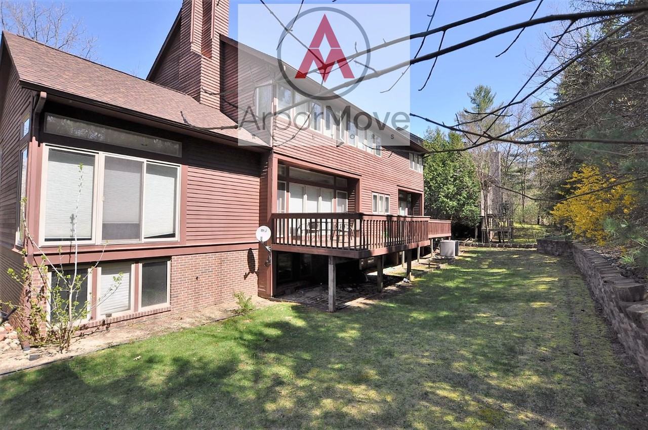 835 Watershed Drive - Photo 3 of 14