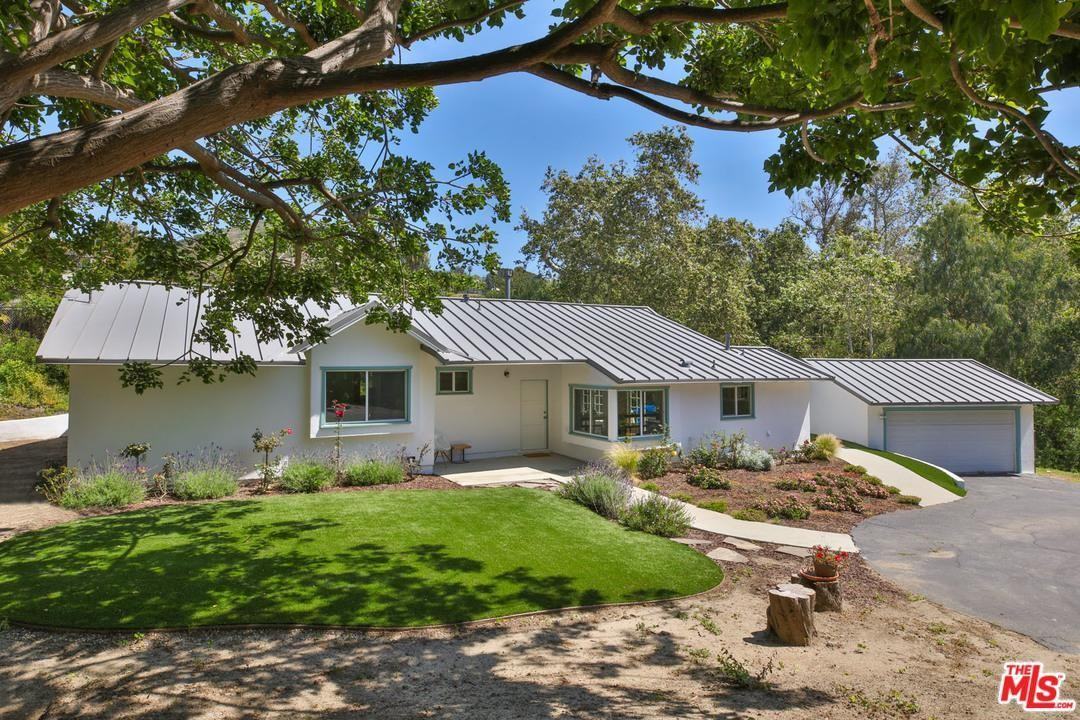 6420 Sycamore Meadows Dr - Photo 2 of 37