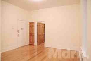 Broadway & W 85th St #2