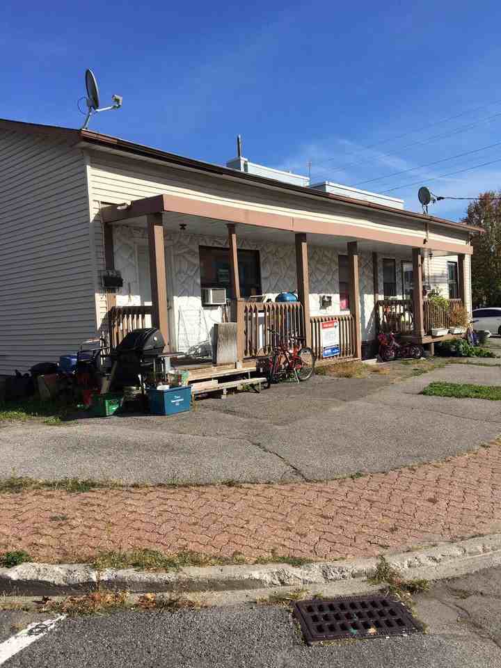 331 Lajoie St, Ottawa, ON K1L 7H5 3 Bedroom Apartment for Rent