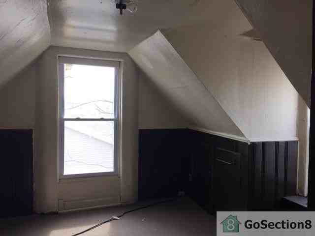 2118 Cherry Ave - Photo 2 of 7