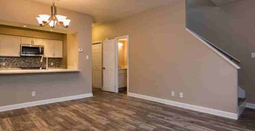 1113 Banister Ln - Photo 3 of 5