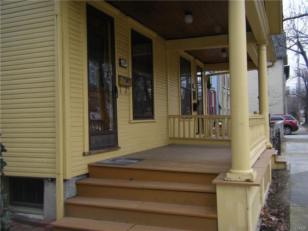 218 Green St - Photo 2 of 42